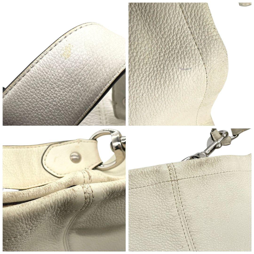 コーチ　ハンドバッグ　白　ワンショルダー　ホーボー　A4収納　COACH　T4　トートバッグ　レザー　本革　肩掛け可　肩かけ可　シルバー金具　ロゴタグ　ロゴプレート　F31287　ホワイト