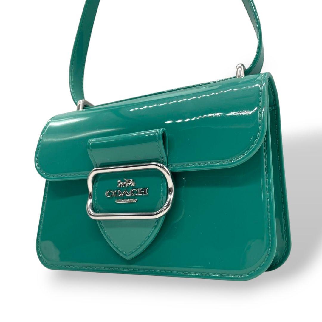 美品 コーチ ショルダーバッグ 緑 エメラルドグリーン パテントレザー エナメル フラップ ロゴチャーム 斜め掛け可 バンディット 自立可 シルバー金具 本物保証 鑑定済 COACH CR287 K
