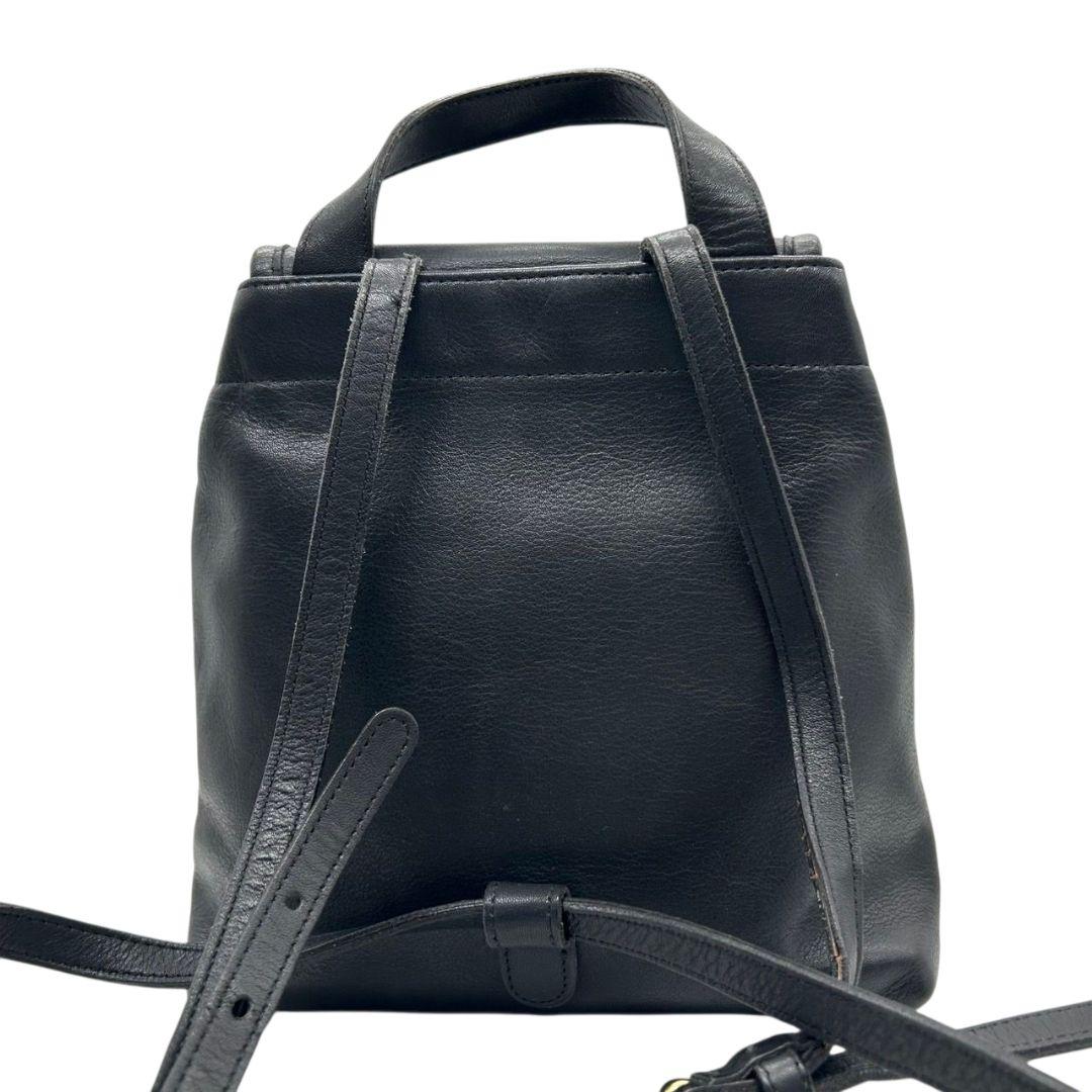 コーチ　バックパック　黒　オールドコーチ　フラップ　ミニ　レザー　本革　s79　リュックサック　ブラック　ゴールド金具　ヴィンテージ　H5C-4152　COACH　オシャレ　本物保証　鑑定済