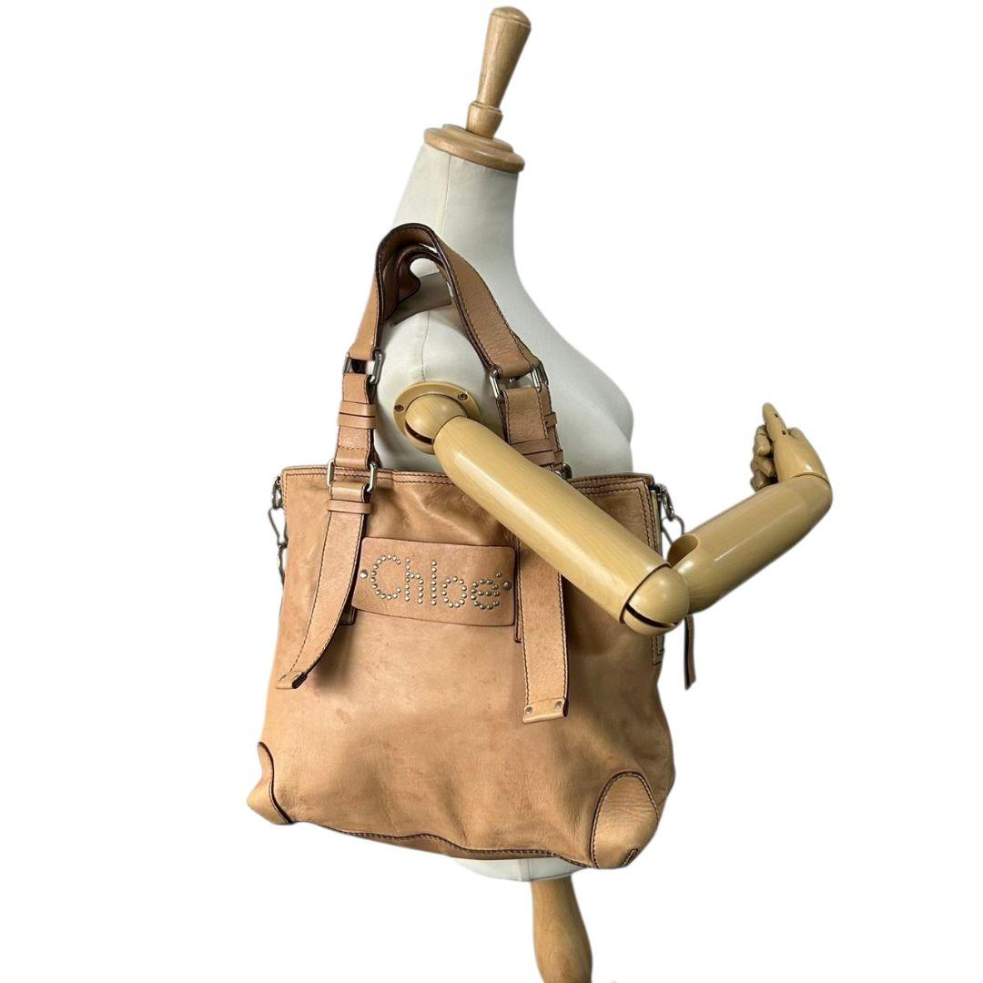 Chloe クロエ トートバッグ ベージュ レザー 本革 ワンショルダー ハンドバッグ A4収納 肩掛け可 肩かけ可 シルバー金具 s33 ブランドロゴ 上品 高級感