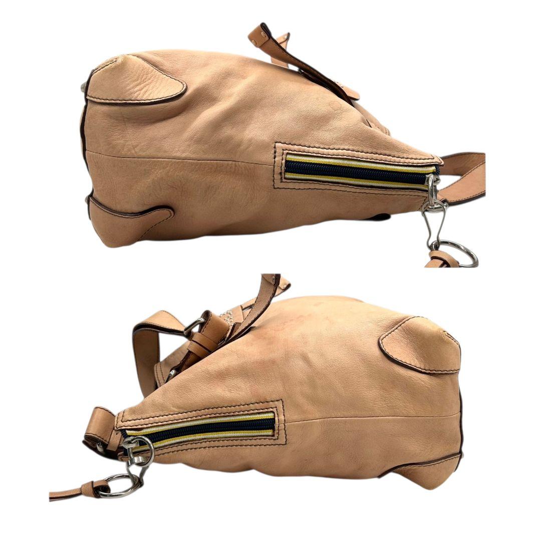 Chloe クロエ トートバッグ ベージュ レザー 本革 ワンショルダー ハンドバッグ A4収納 肩掛け可 肩かけ可 シルバー金具 s33 ブランドロゴ 上品 高級感