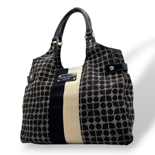 ケイトスペード　トートバッグ　黒　総柄　A4収納　ワンショルダー　本革　T4　ハンドバッグ　kate spade　キャンバス　パテントレザー　肩掛け可　肩かけ可　ロゴプレート　シルバー金具　ブラック