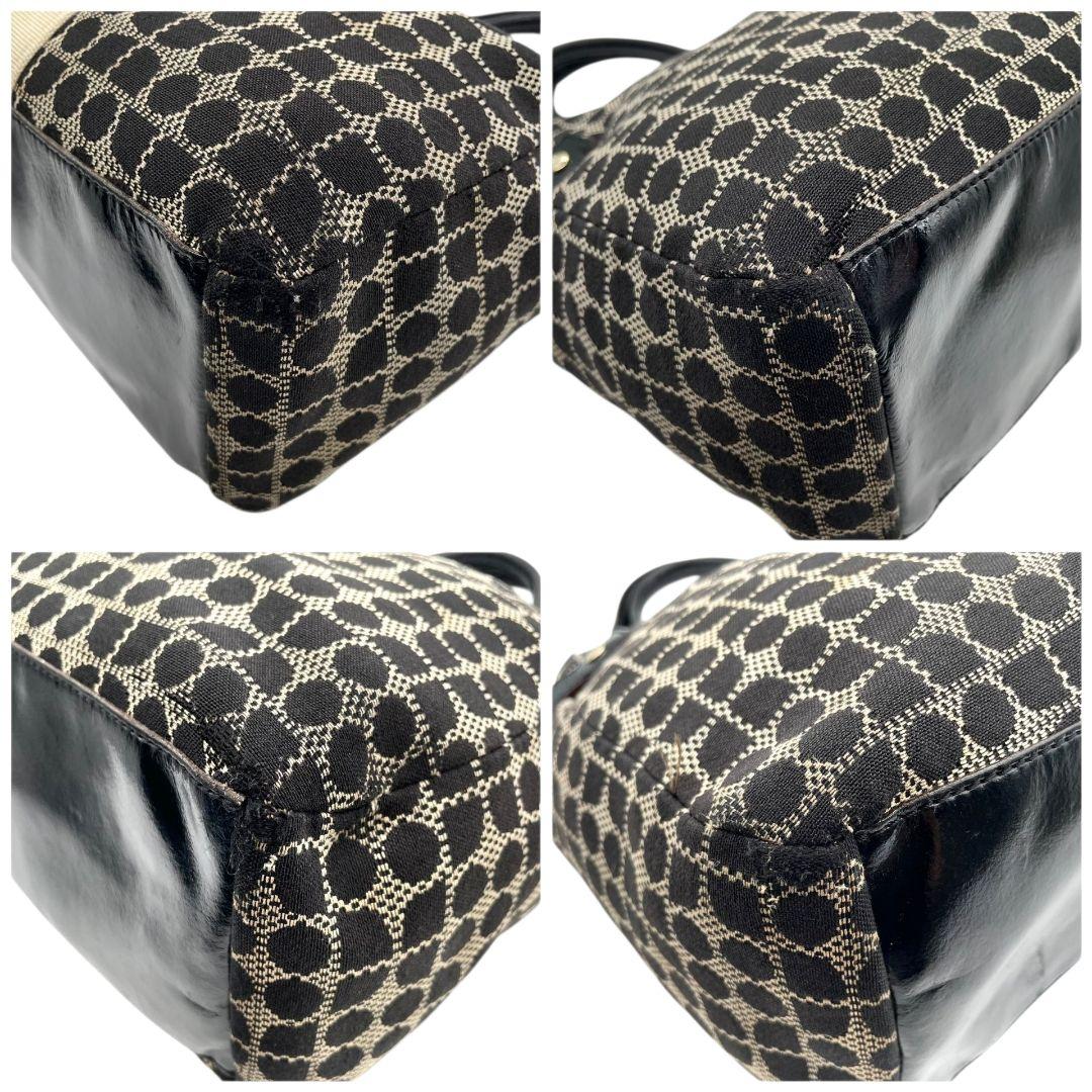 ケイトスペード　トートバッグ　黒　総柄　A4収納　ワンショルダー　本革　T4　ハンドバッグ　kate spade　キャンバス　パテントレザー　肩掛け可　肩かけ可　ロゴプレート　シルバー金具　ブラック