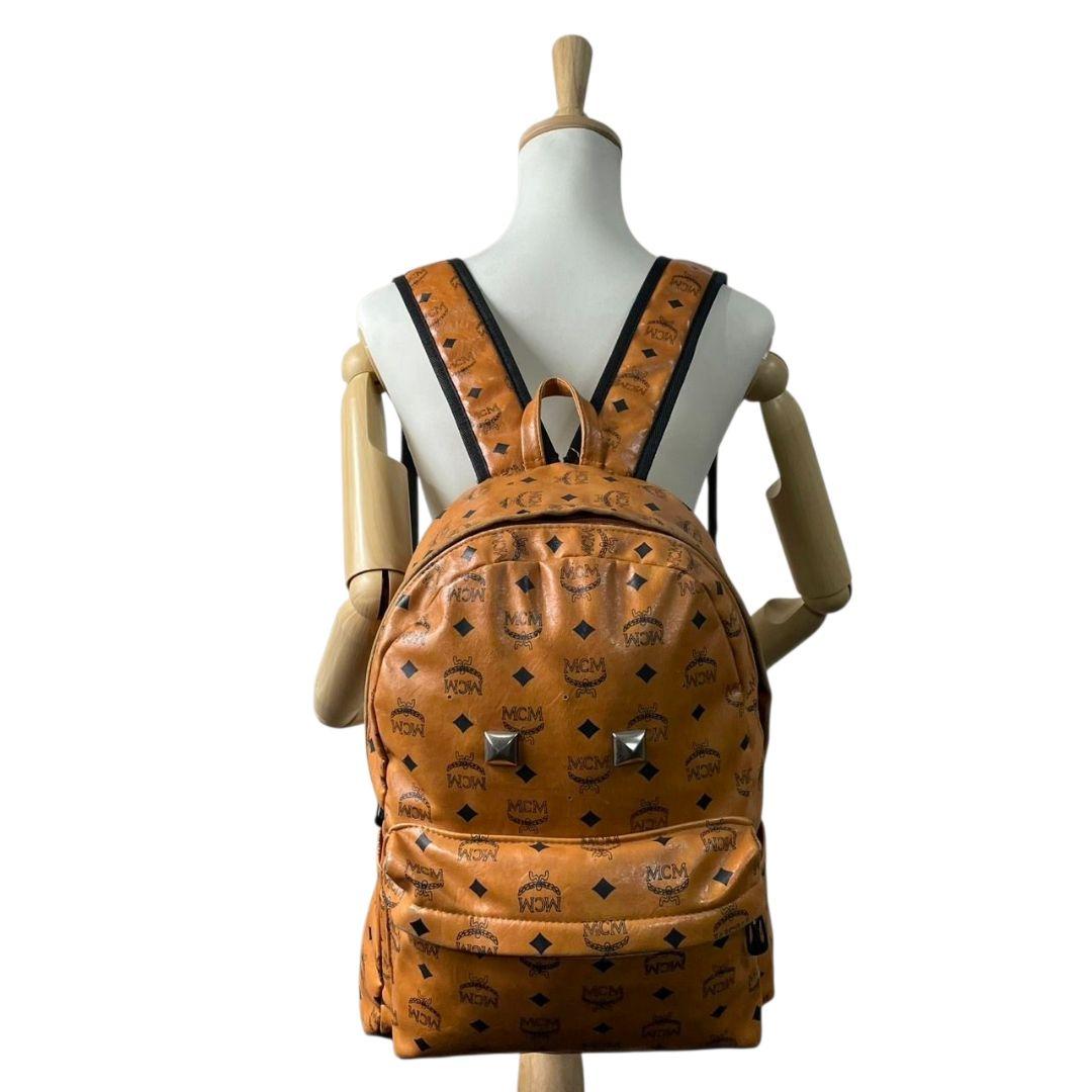 エムシーエム MCM バックパック ヴィセトス柄 茶 ブラウン A4収納 スタッズ レザー 本革 リュックサック T2