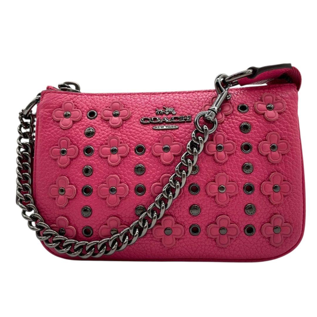 美品 コーチ ハンドバッグ ピンク 花柄 スタッズ レザー ポーチ アクセサリーポーチ 本革 チェーン トートバッグ ロゴプレート ロゴタグ チャーム付き COACH s80
