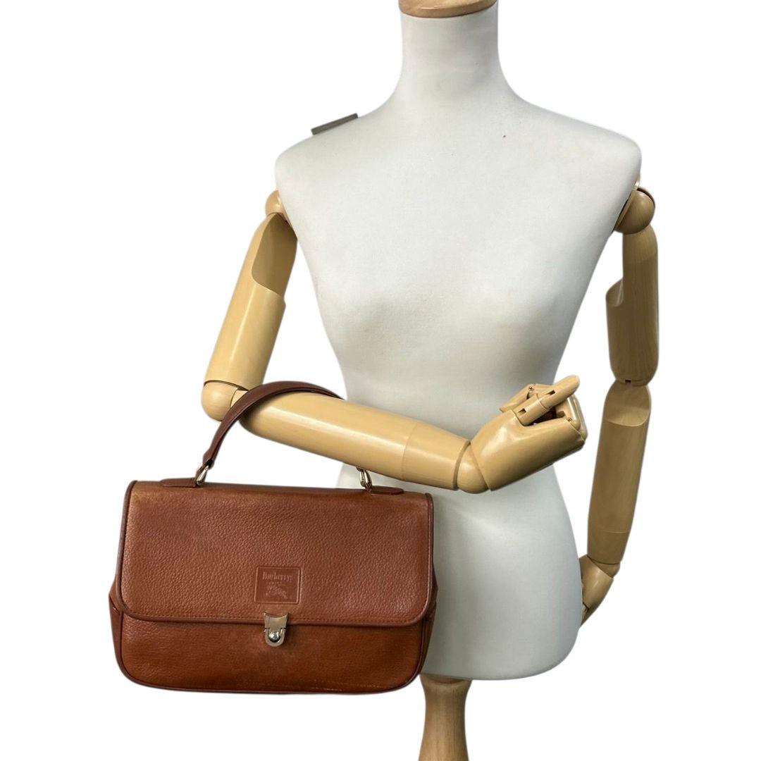 BURBERRY バーバリー ハンドバッグ フラップ 自立 レザー 本革 トート 型押しロゴ ホースロゴ ブラウン Burberrys シルバー金具 ゴールド金具 s48