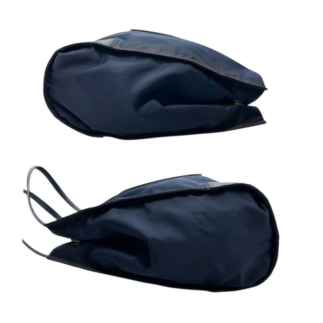 トリーバーチ トートバッグ 紺 デカロゴ A4収納 ワンショルダー T8 ハンドバッグ 肩掛け可 肩かけ可 ネイビー レザー 本革 ナイロン ロゴプレート TORY BURCH