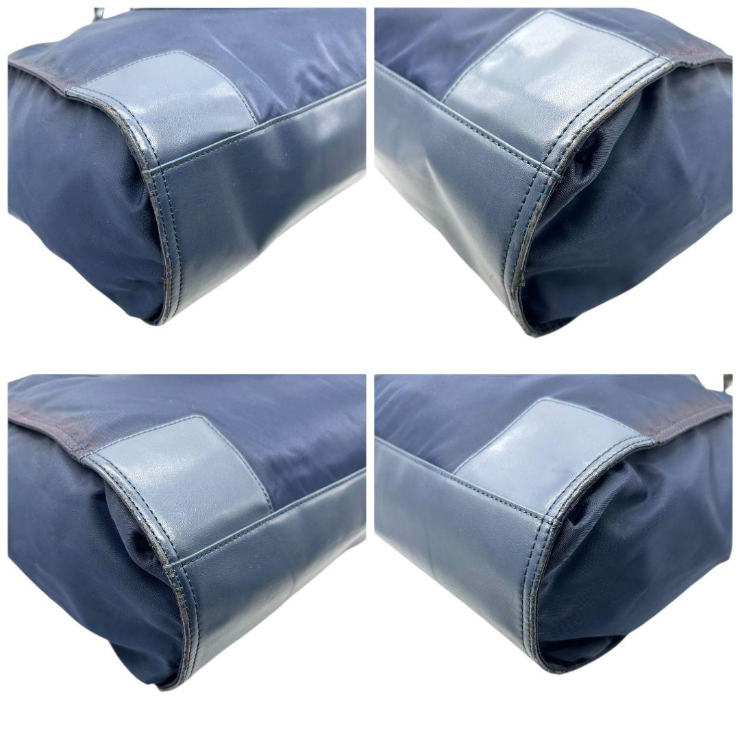 トリーバーチ トートバッグ 紺 デカロゴ A4収納 ワンショルダー T8 ハンドバッグ 肩掛け可 肩かけ可 ネイビー レザー 本革 ナイロン ロゴプレート TORY BURCH