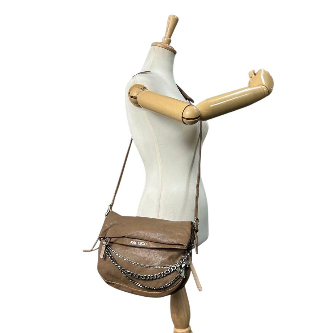 ジミーチュウ JIMMY CHOO ショルダーバッグ 茶 ブラウン レザー チェーン バイカー 斜め掛け可 本革 シルバー金具 ロゴ チャーム付き レディース　s4