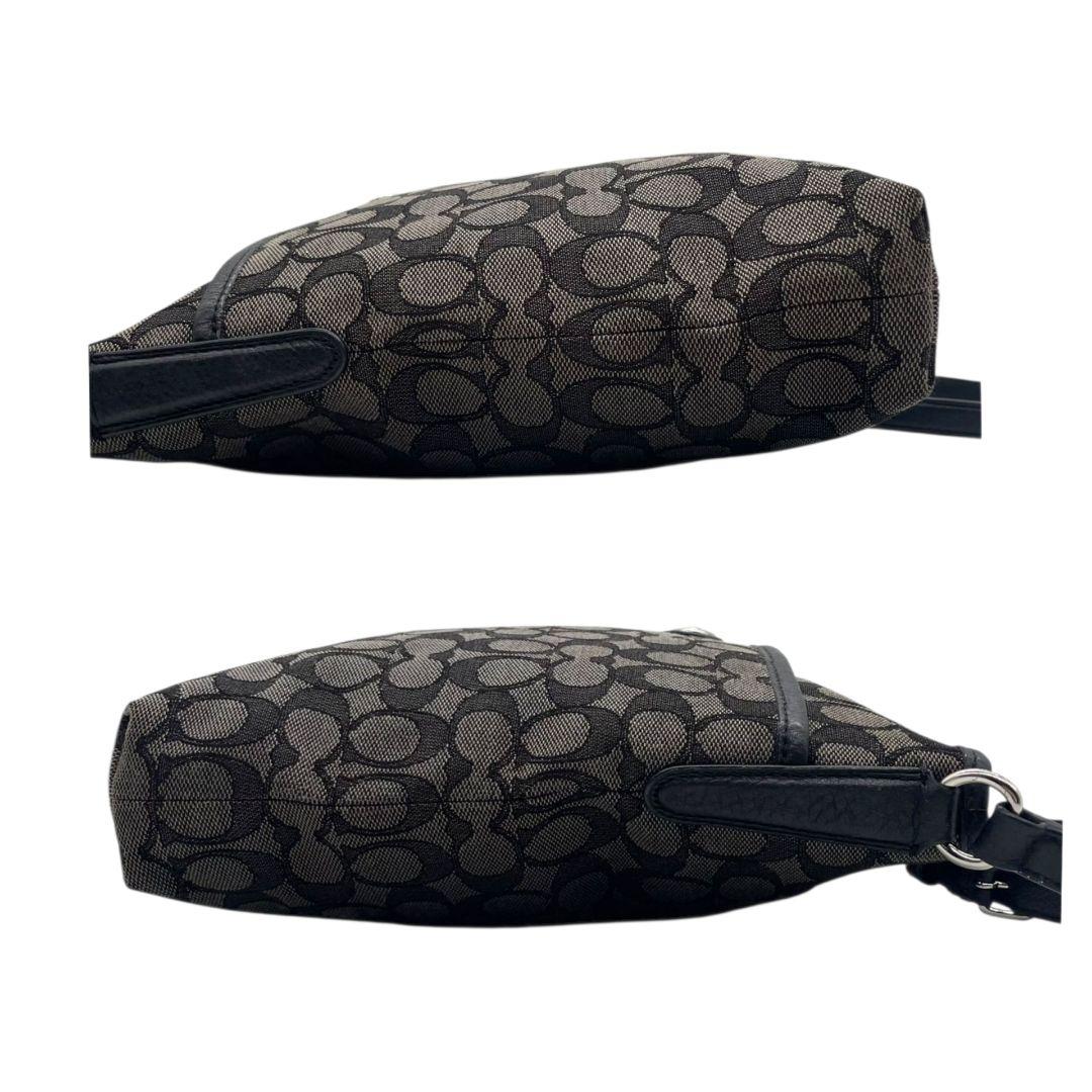 美品 コーチ ショルダーバッグ グレー シグネチャー 斜め掛け可 キャンバス s9 ロゴプレート シルバー金具 ブラック レザー 本革 COACH