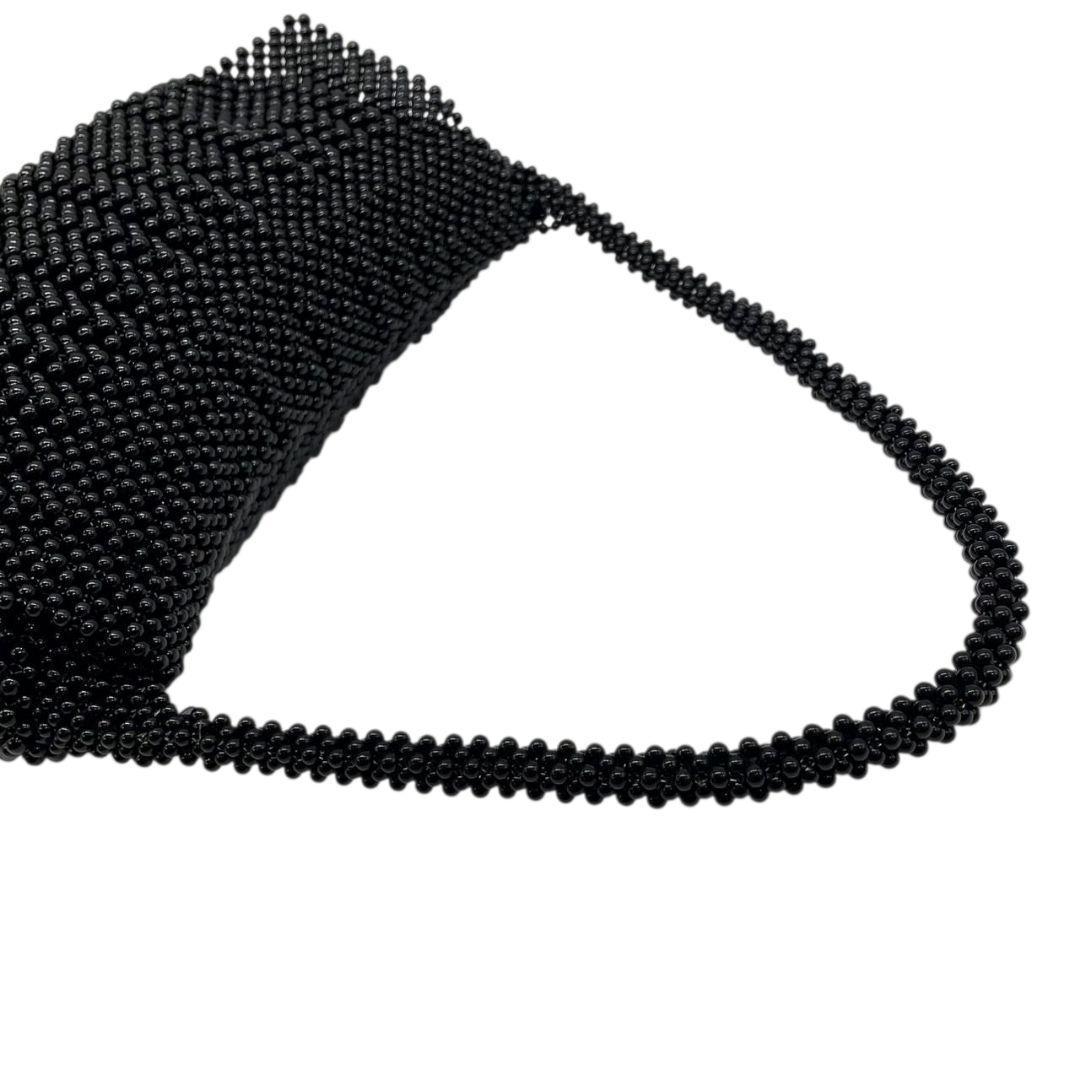 未使用級 ノーブランド ハンドバッグ ブラック 黒 黒珊瑚 本珊瑚 ビーズ フラップ 自立可 トートバッグ ワンショルダー 肩掛け可 肩かけ可 Q 上品 高級感 希少