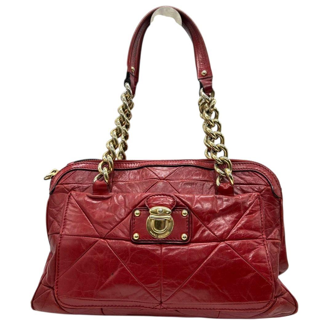 マークジェイコブス ハンドバッグ 赤 キルティング チェーン ロック金具 ワンショルダー レザー トートバッグ 肩掛け可 本革 レッド ゴールド金具 ロゴプレート MARC JACOBS