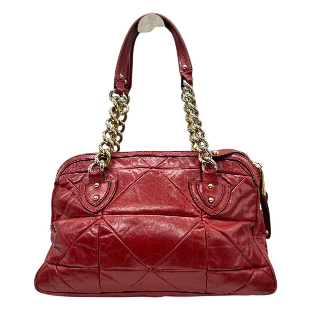マークジェイコブス ハンドバッグ 赤 キルティング チェーン ロック金具 ワンショルダー レザー トートバッグ 肩掛け可 本革 レッド ゴールド金具 ロゴプレート MARC JACOBS