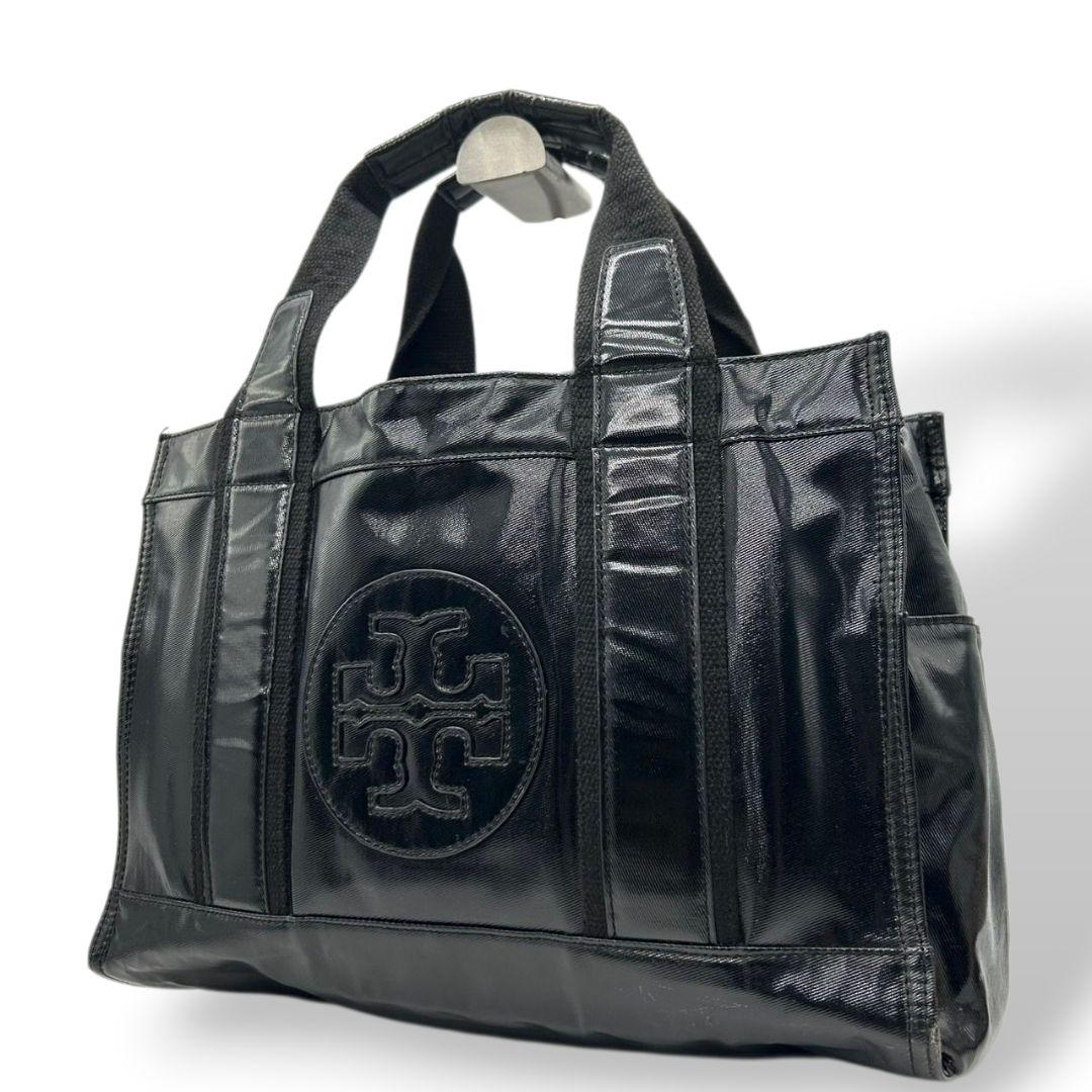 トリーバーチ トートバッグ 黒 ブラック デカロゴ A4収納 ナイロン エナメル ハンドバッグ 自立可 ゴールド金具 高級感 本物保証 鑑定済 オシャレ TORY BURCH E