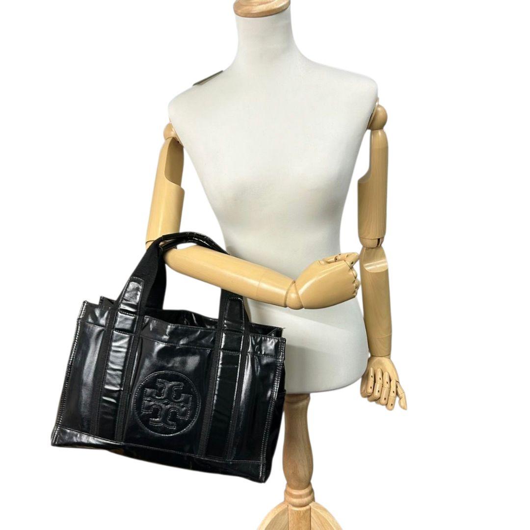 トリーバーチ トートバッグ 黒 ブラック デカロゴ A4収納 ナイロン エナメル ハンドバッグ 自立可 ゴールド金具 高級感 本物保証 鑑定済 オシャレ TORY BURCH E