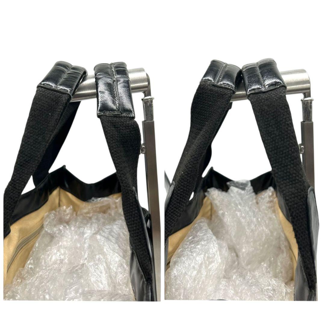 トリーバーチ トートバッグ 黒 ブラック デカロゴ A4収納 ナイロン エナメル ハンドバッグ 自立可 ゴールド金具 高級感 本物保証 鑑定済 オシャレ TORY BURCH E