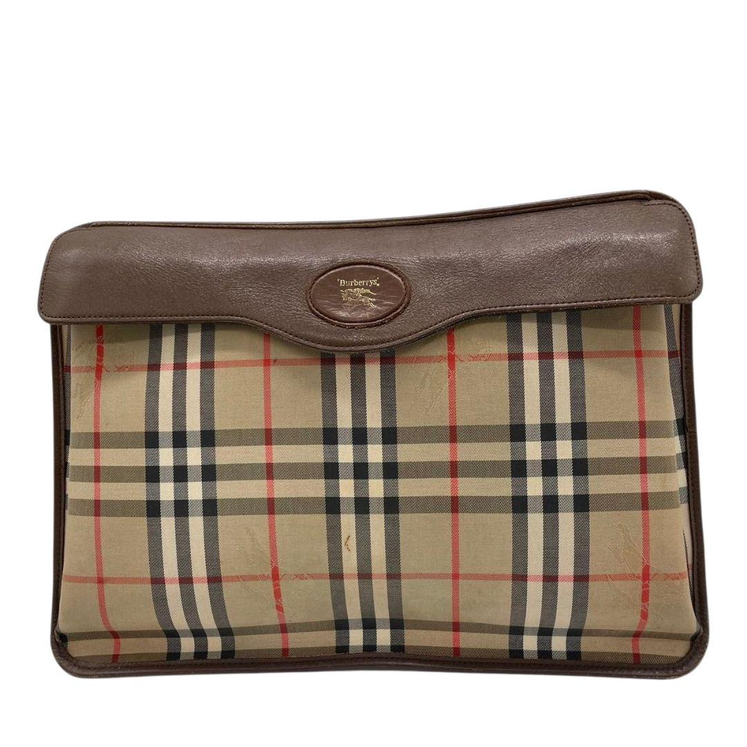 美品 バーバリー クラッチバッグ 茶 ベージュ ブラウン ノバチェック ホースロゴ レザー 本革 A4収納 セカンドバッグ ロゴタグ 本物保証 鑑定済 オシャレ Burberrys u10