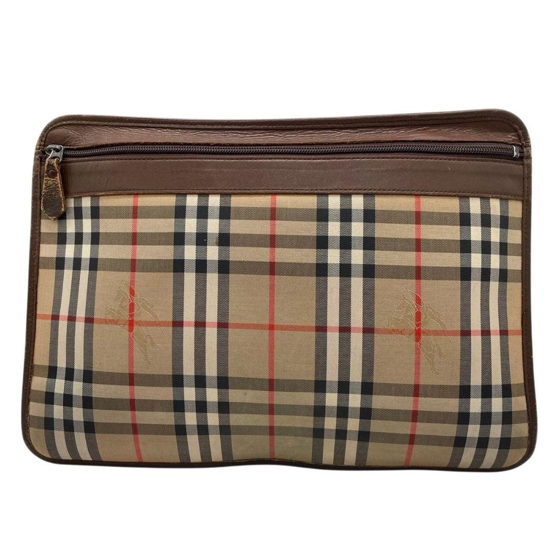 美品 バーバリー クラッチバッグ 茶 ベージュ ブラウン ノバチェック ホースロゴ レザー 本革 A4収納 セカンドバッグ ロゴタグ 本物保証 鑑定済 オシャレ Burberrys u10