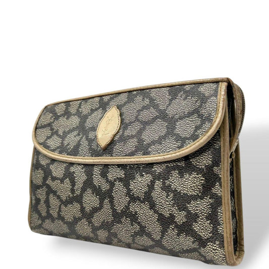 イヴサンローラン ポーチ 茶 総柄 YSLロゴ セカンドバッグ PVC s48 クラッチバッグ YVES SAINT LAURENT レザー 本革 ゴールド金具 ロゴプレート ブラウン ベージュ ヴィンテージ