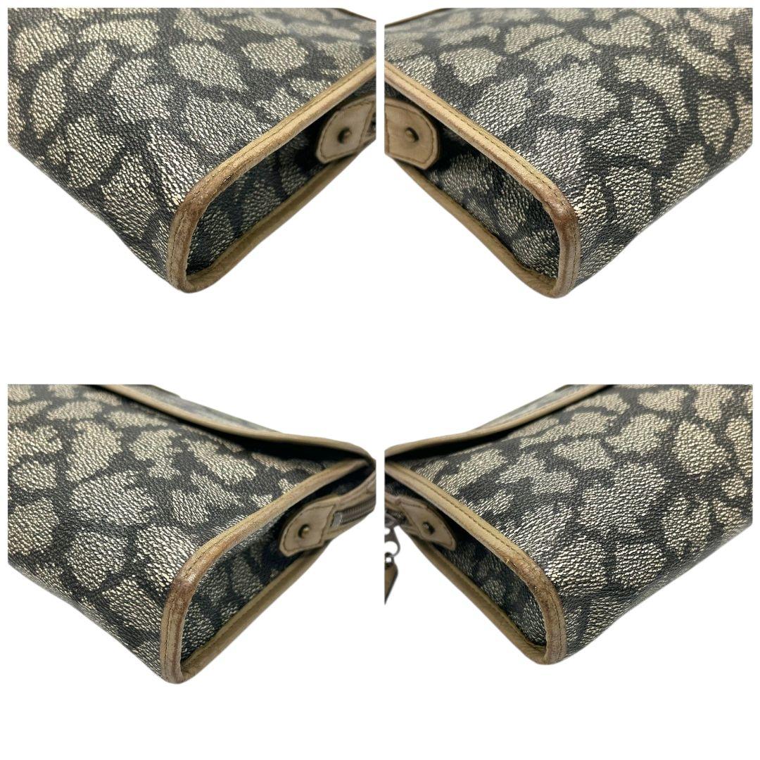 イヴサンローラン ポーチ 茶 総柄 YSLロゴ セカンドバッグ PVC s48 クラッチバッグ YVES SAINT LAURENT レザー 本革 ゴールド金具 ロゴプレート ブラウン ベージュ ヴィンテージ