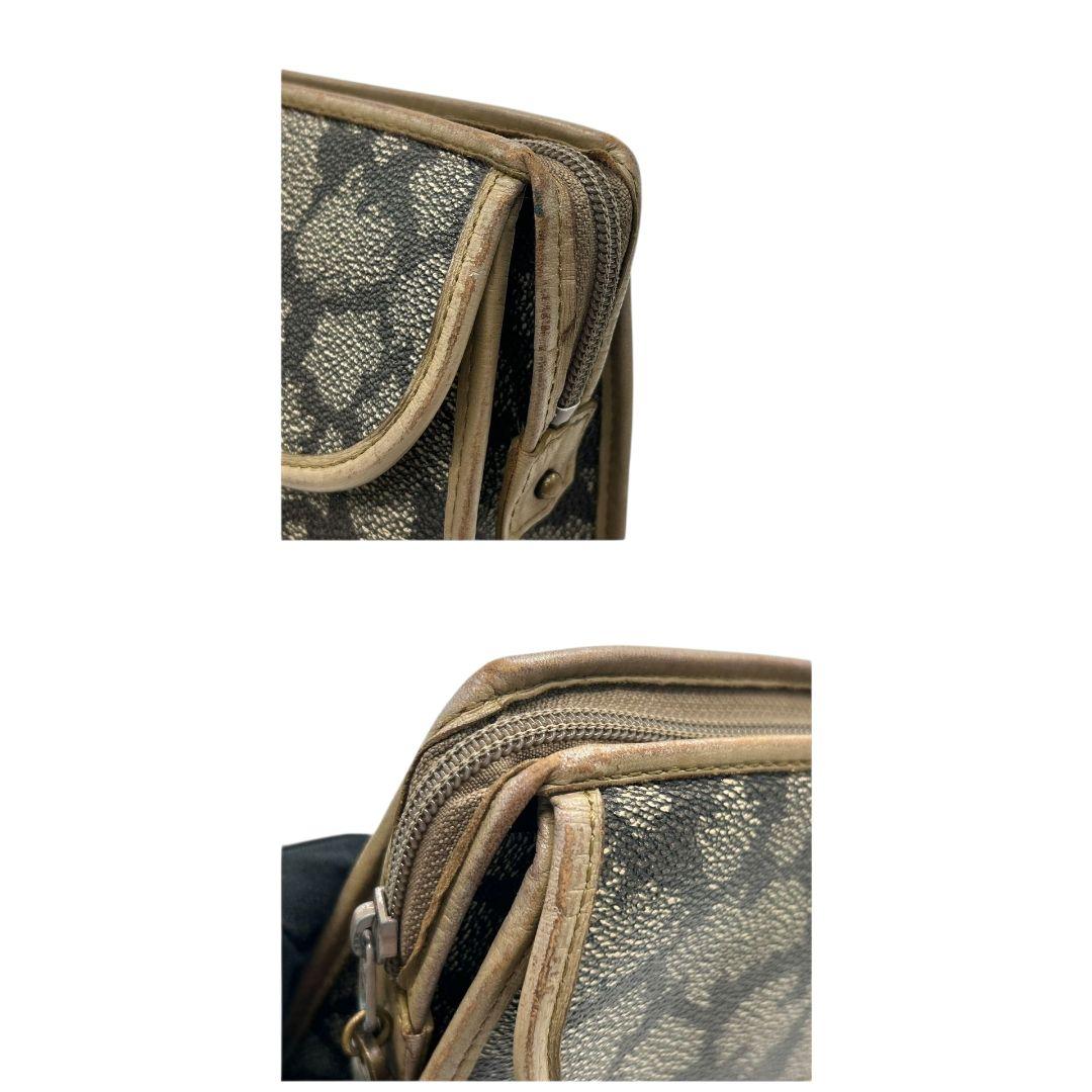 イヴサンローラン ポーチ 茶 総柄 YSLロゴ セカンドバッグ PVC s48 クラッチバッグ YVES SAINT LAURENT レザー 本革 ゴールド金具 ロゴプレート ブラウン ベージュ ヴィンテージ