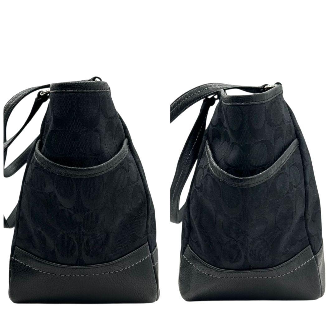 コーチ トートバッグ 黒 シグネチャー ワンショルダー 自立可 U17 ハンドバッグ 肩掛け可 肩かけ可 キャンバス レザー 本革 ロゴプレート シルバー金具 F23297 ブラック COACH