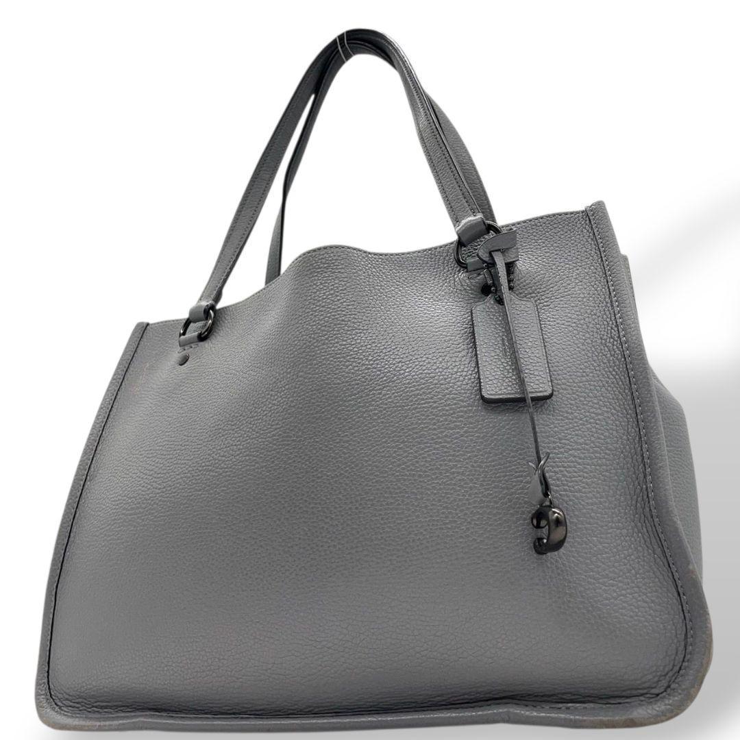 コーチ ハンドバッグ グレー ワンショルダー A4収納 レザー トートバッグ 本革 肩掛け可 チャーム付き ロゴタグ C3768