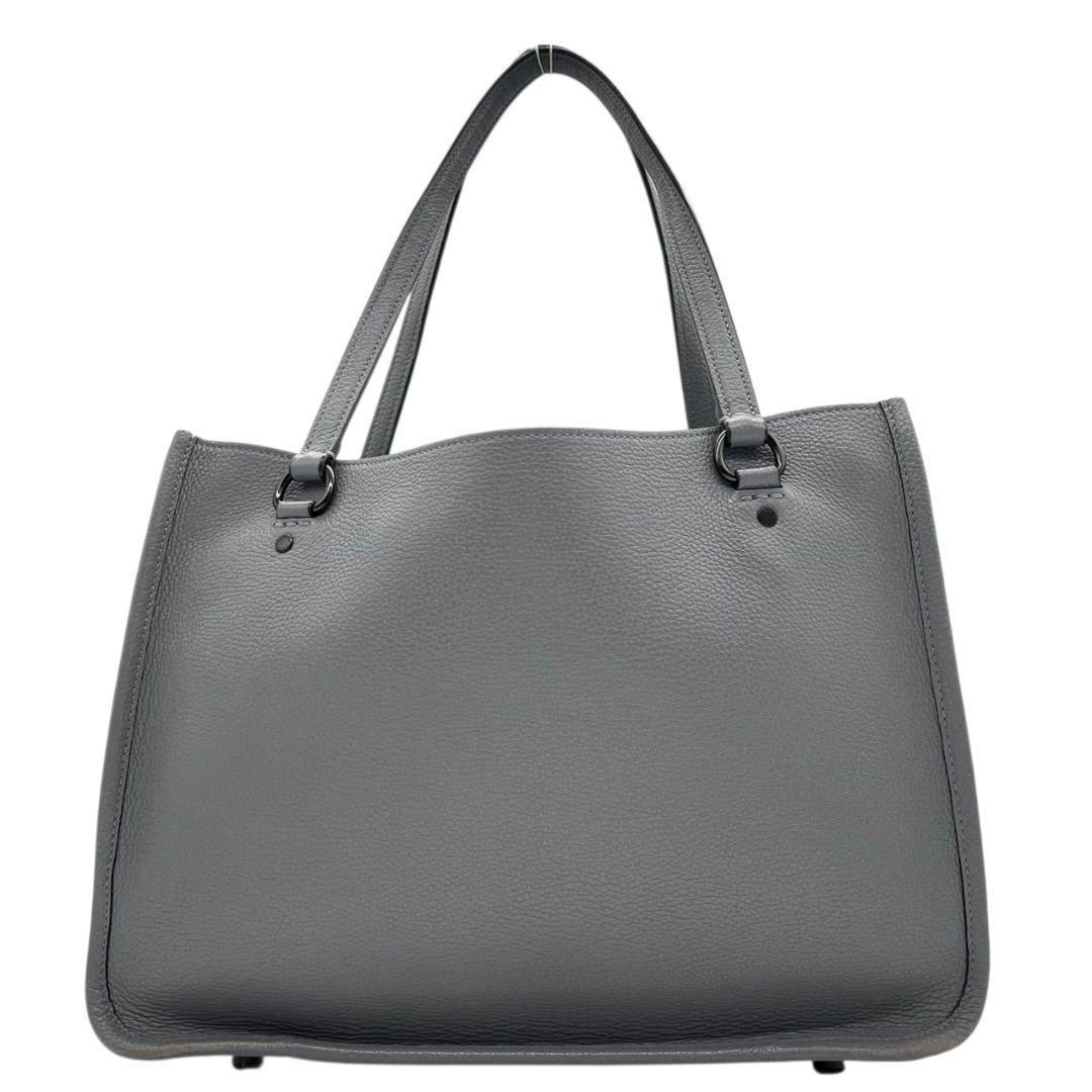 コーチ ハンドバッグ グレー ワンショルダー A4収納 レザー トートバッグ 本革 肩掛け可 チャーム付き ロゴタグ C3768