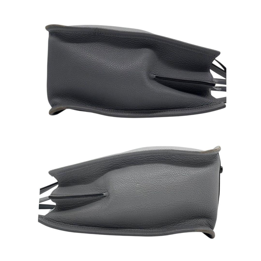 コーチ ハンドバッグ グレー ワンショルダー A4収納 レザー トートバッグ 本革 肩掛け可 チャーム付き ロゴタグ C3768