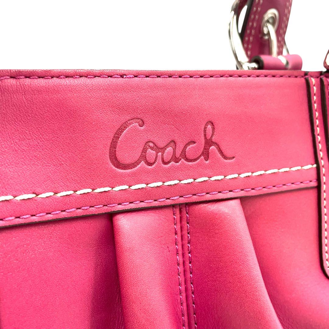 美品 コーチ ソーホー トートバッグ ピンク レザー F13732 ワンショルダー 肩掛け可 ハンドバッグ シルバー金具 チャーム ロゴ刻印 レディース バッグ COACH S94