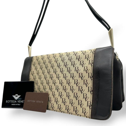 ボッテガヴェネタ BOTTEGA VENETA ショルダーバッグ モノグラム キャンバス レザー ブラウン 茶 本革 フラップ 自立可 カード付き J
