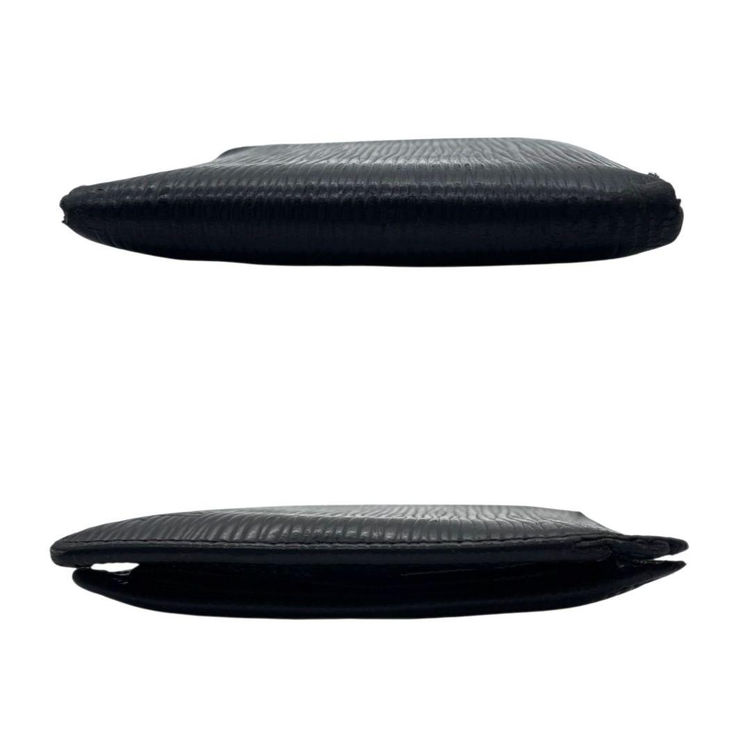 ルイヴィトン 二つ折り財布 黒 ブラック エピ ロゴ レザー 本革 コンパクトウォレット 高級感 シンプル LOUIS VUITTON W1