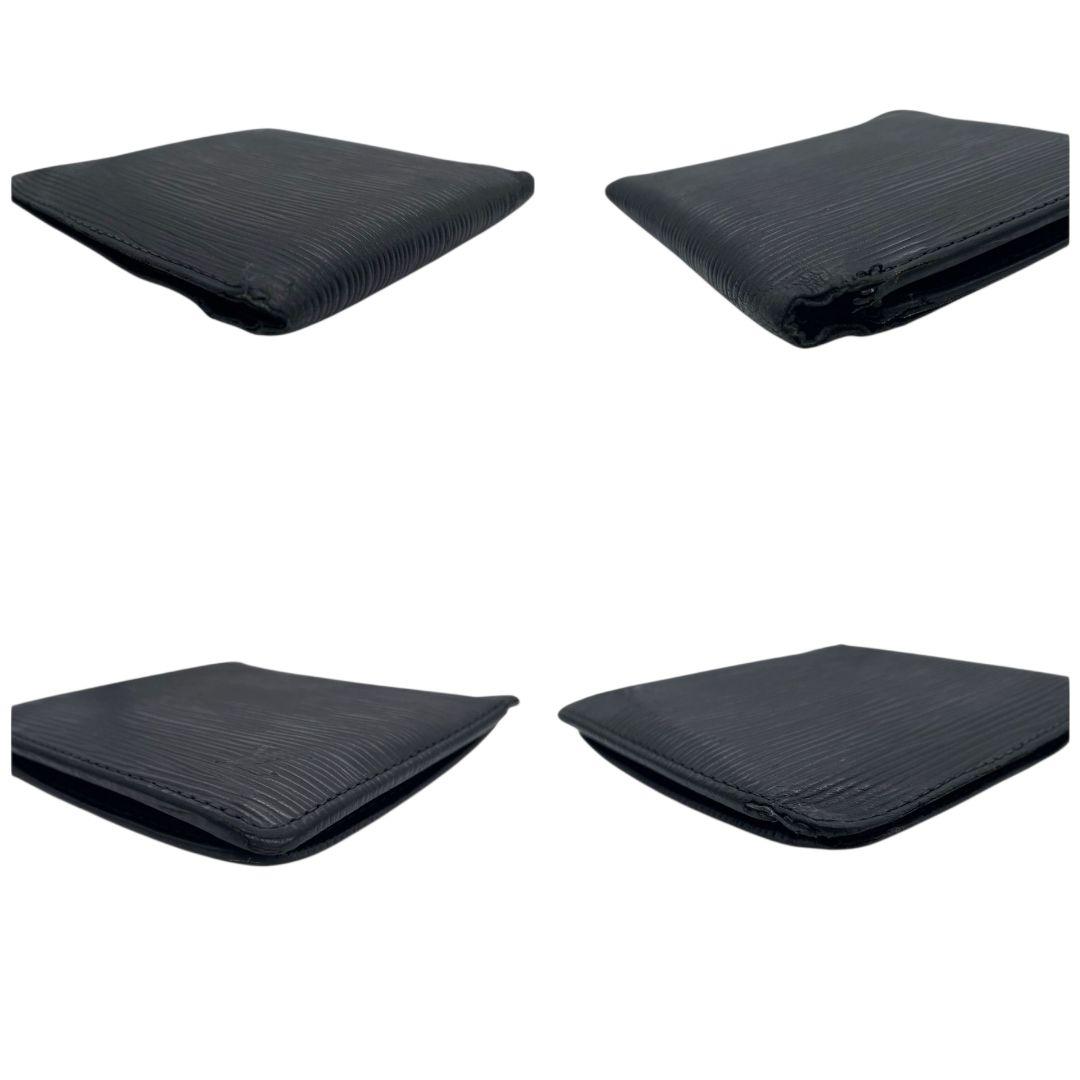 ルイヴィトン 二つ折り財布 黒 ブラック エピ ロゴ レザー 本革 コンパクトウォレット 高級感 シンプル LOUIS VUITTON W1