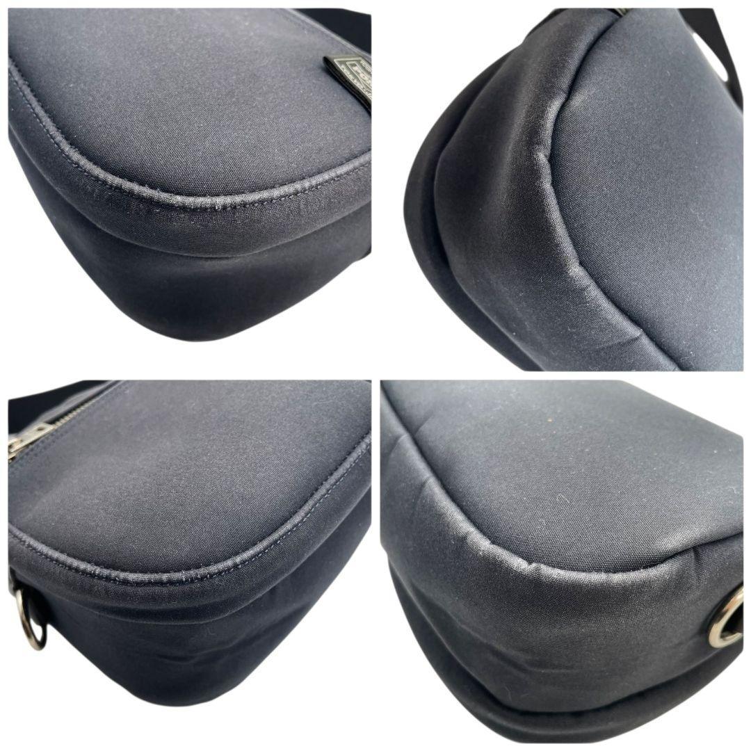 ポーター ショルダーバッグ 黒 ブラック ナイロン 斜め掛け可 ロゴパッチ シルバー金具 軽量 シンプル カジュアル PORTER s22