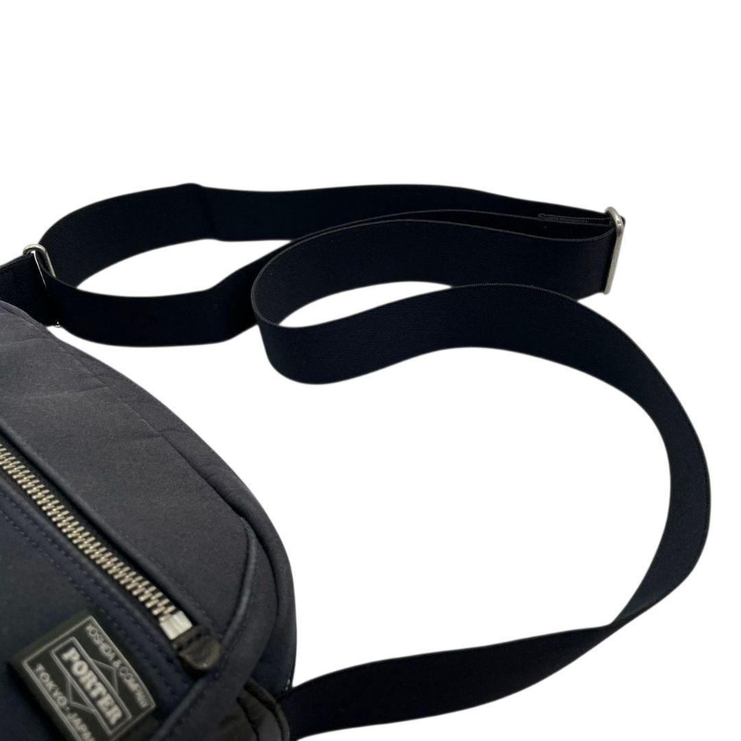 ポーター ショルダーバッグ 黒 ブラック ナイロン 斜め掛け可 ロゴパッチ シルバー金具 軽量 シンプル カジュアル PORTER s22