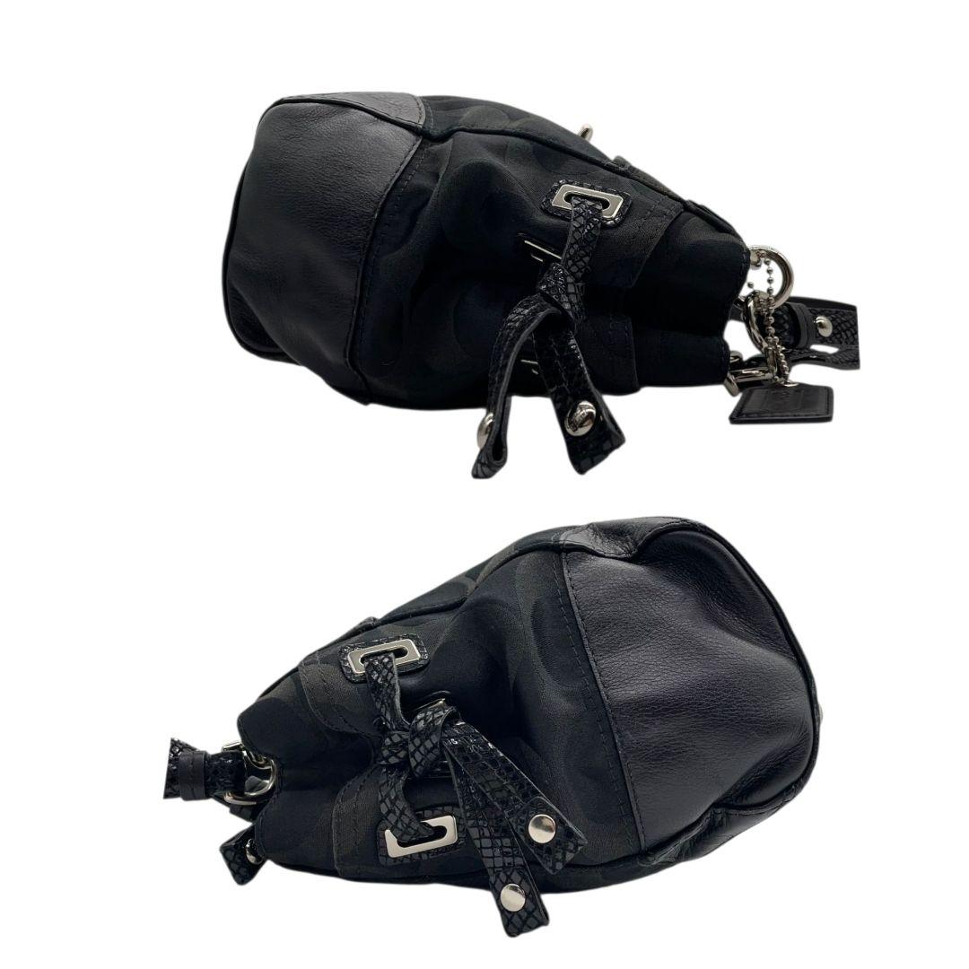 コーチ シグネチャー ワンショルダー ハンドバッグ ブラック レザー キャンバス トートバッグ ターンロック 本革 シルバー金具 ロゴタグ 肩掛け可