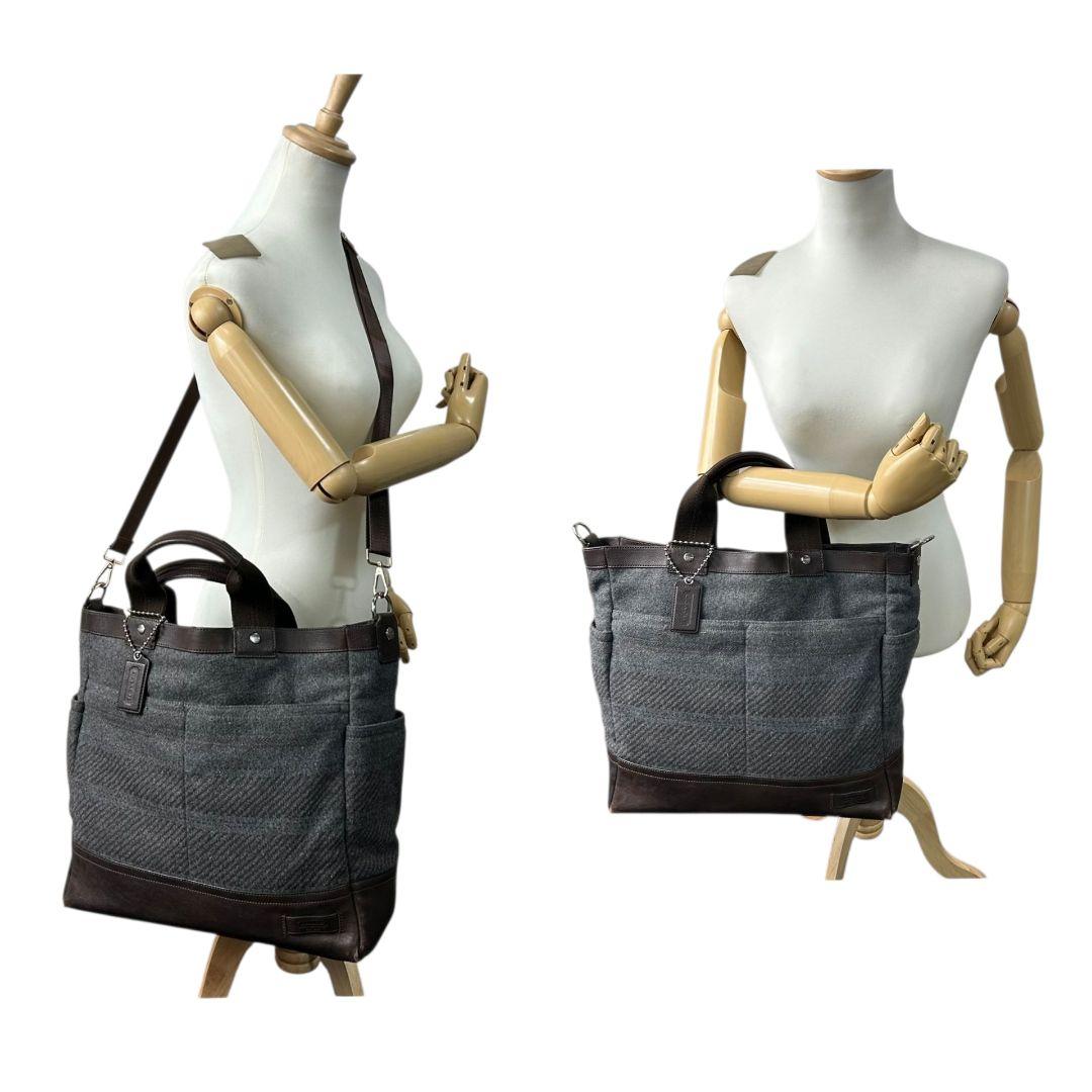 コーチ トートバッグ グレー ヘリンボーン 2way A4収納可 斜め掛け可 ウール レザー 本革 ハンドバッグ ショルダーバッグ 自立可 チャーム付き F70531 ブラウン COACH T7