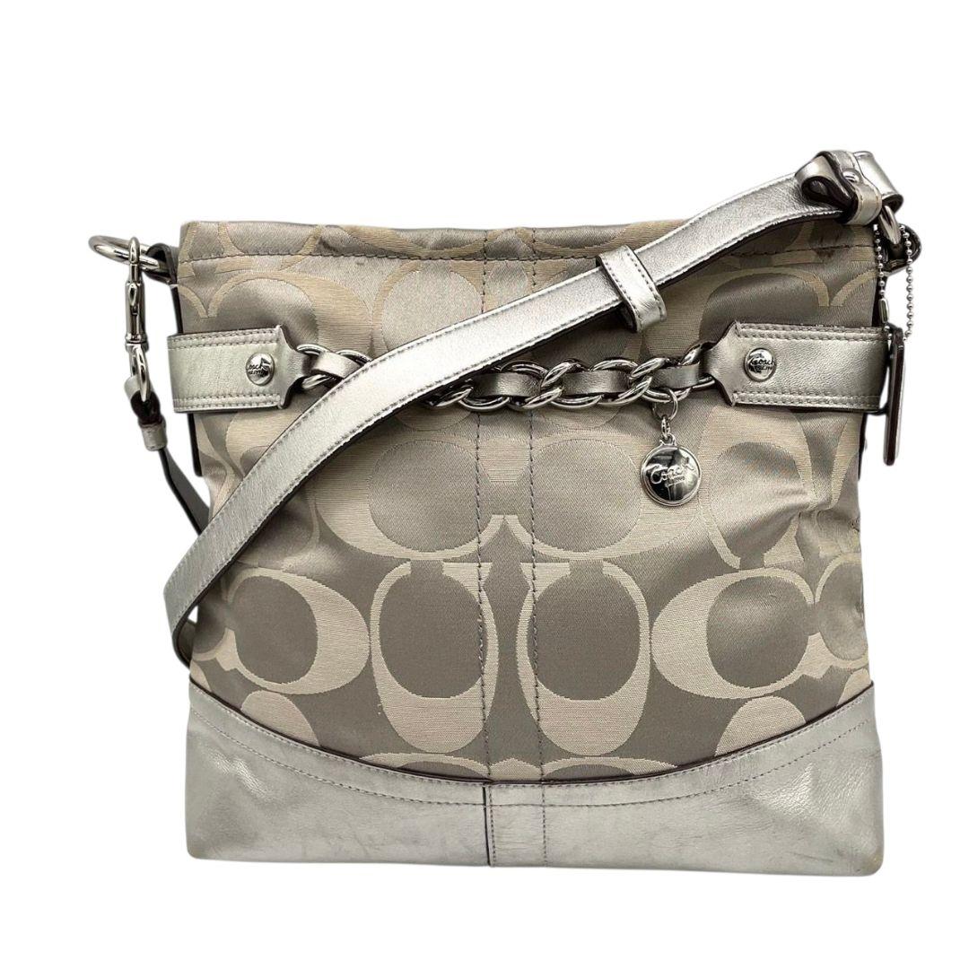 コーチ ショルダーバッグ シルバー グレー シグネチャー チェーン 斜め掛け可 キャンバス レザー 本革 ロゴタグ ロゴプレート チャーム付き COACH F18862 おしゃれ 通勤 通学