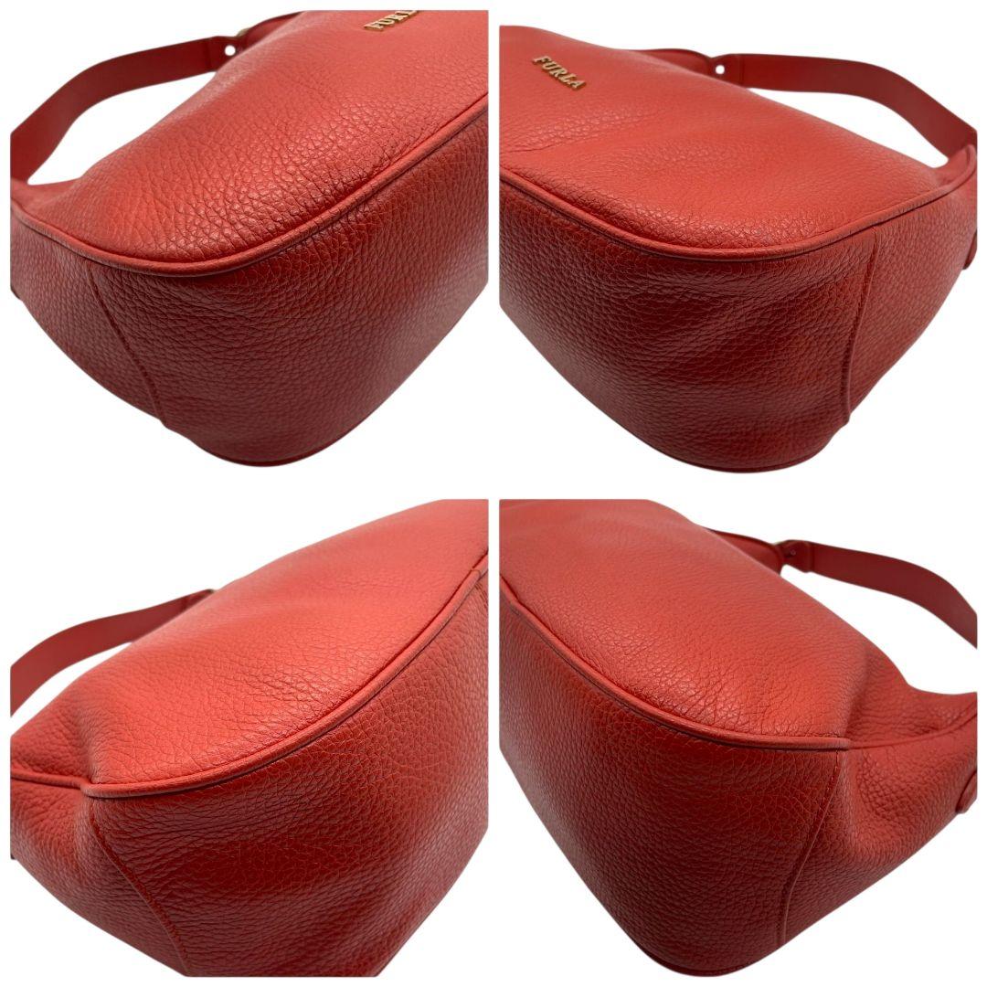 フルラ FURLA ハンドバッグ トートバッグ オレンジ レッド ホーボー 2way レザー 本革 ワンショルダー ショルダーバッグ 斜め掛け可 肩掛け可 ゴールド金具 ロゴ s22