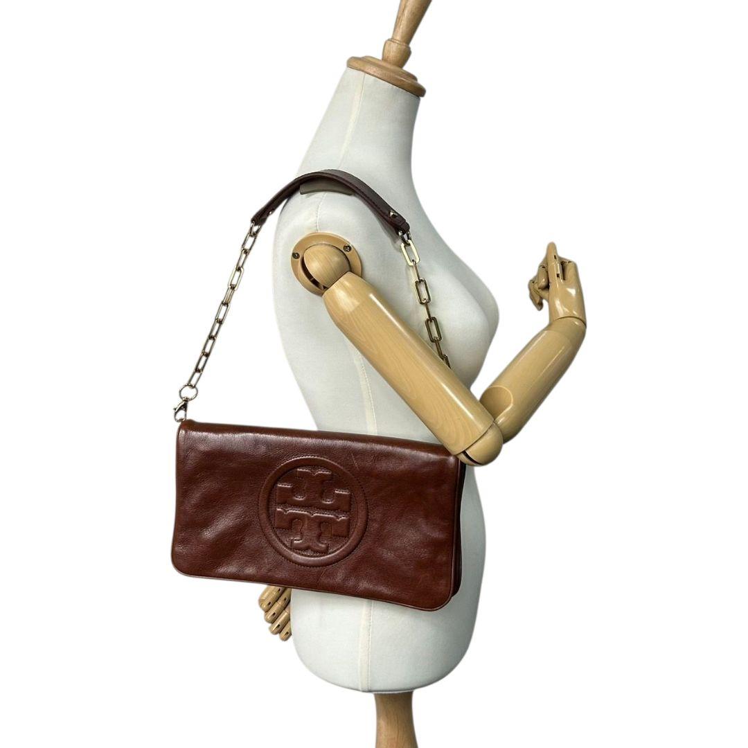 トリーバーチ　ショルダーバッグ　ブラウン　マックグロー　チェーン　デカロゴ　レザー　本革　ハンドバッグ　クラッチバッグ　ワンショルダー　ゴールド金具　フラップ　TORY BURCH　オシャレ　本物保証　鑑定済　スピード発送