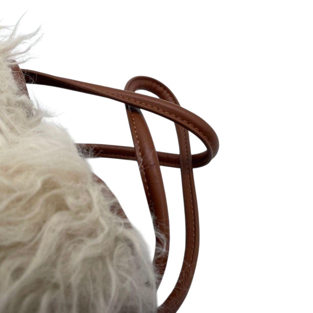 VASIC ヴァジック ハンドバッグ ホワイト 白 ブラウン 茶 ボンド ファー トートバッグ 自立可 レザー 本革 ロゴ s4 上品 高級感 レディース おしゃれ