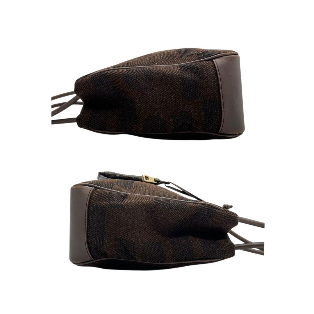 美品 バリー トートバッグ 茶 ブラウン ウール レザー 本革 ワンショル 肩掛け可 u11 ロゴ チャーム付き ゴールド金具 BALLY 上品 シンプル デイリーバッグ