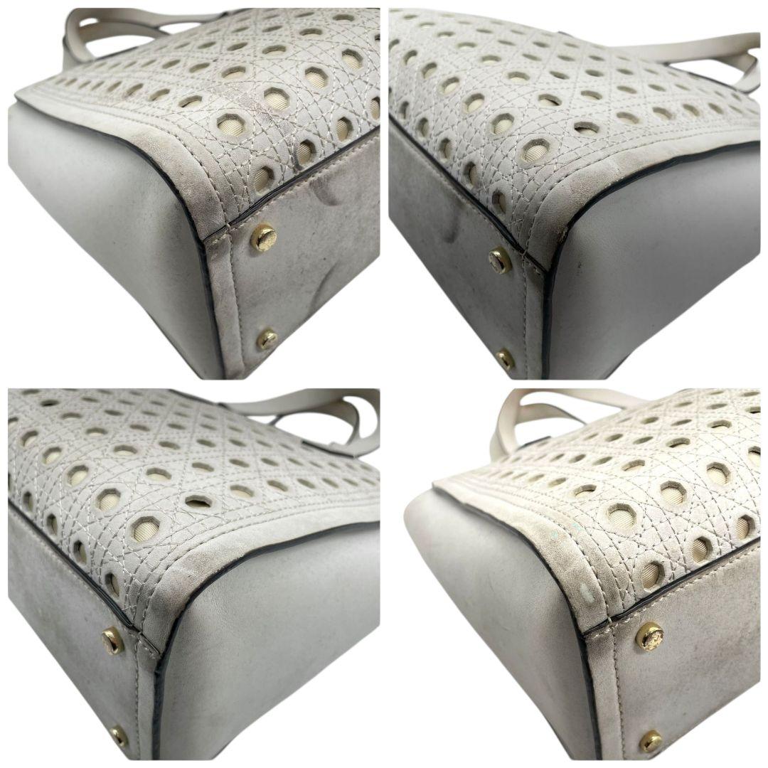 ケイトスペード　トートバッグ　白　ロゴ　パンチング　ワンショルダー　A4収納　T4　ハンドバッグ　kate spade　レザー　本革　肩掛け可　肩かけ可　ゴールド金具　ホワイト