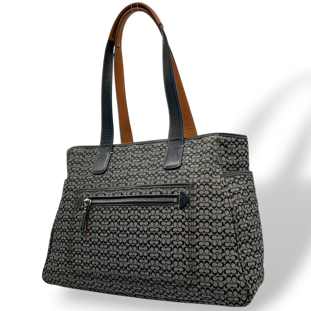 美品 コーチ トートバッグ 黒 ブラック グレー ブラウン 茶 ミニシグネチャー ワンショルダー A4収納 キャンバス レザー 本革 肩掛け可 自立可 シルバー金具 ハンドバッグ COACH 5707 U17