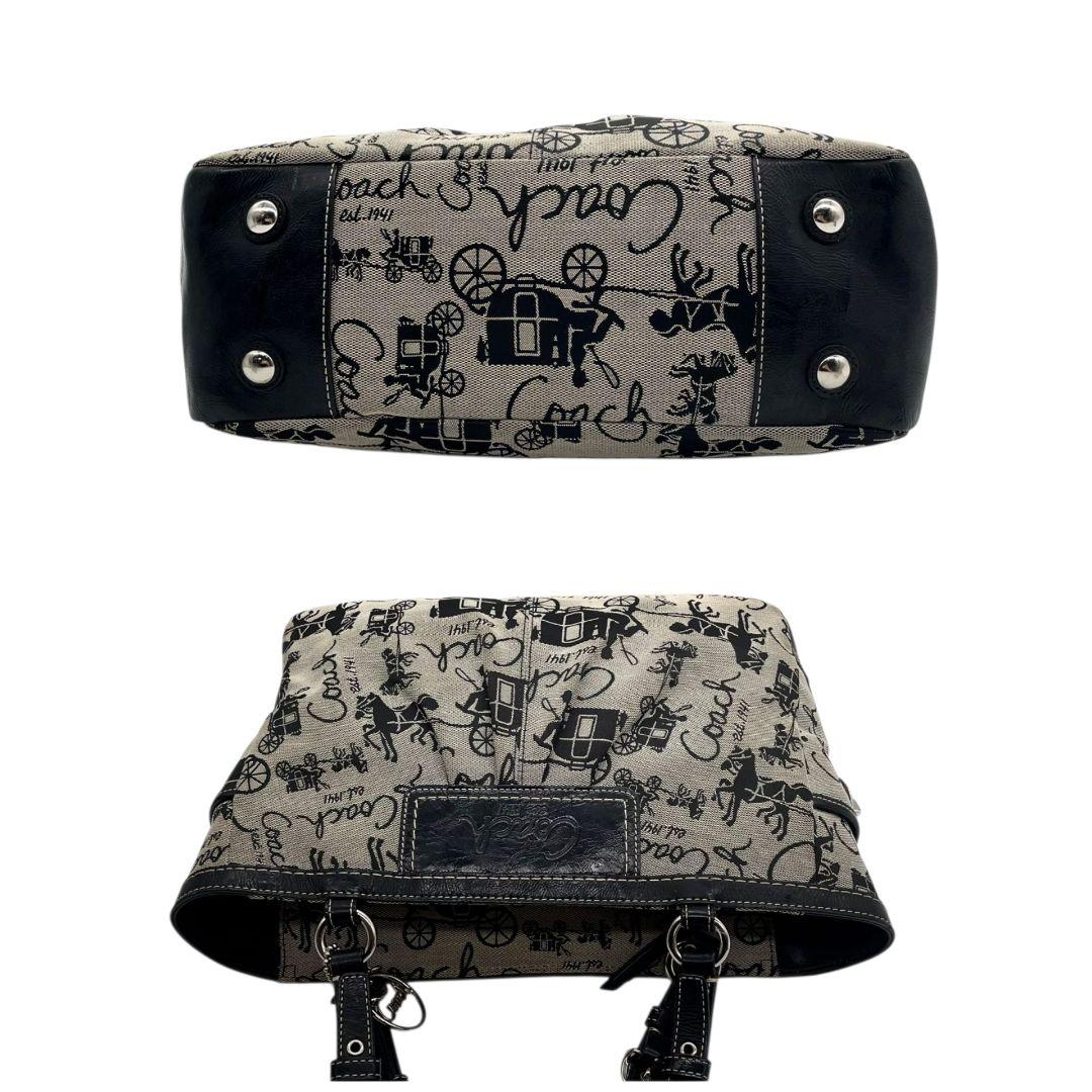美品　コーチ　トートバッグ　グレー　馬車柄　総柄　ワンショル　キャンバス　T2　ハンドバッグ　COACH　レザー　本革　肩掛け可　肩かけ可　シルバー金具　チャーム付き　F14443