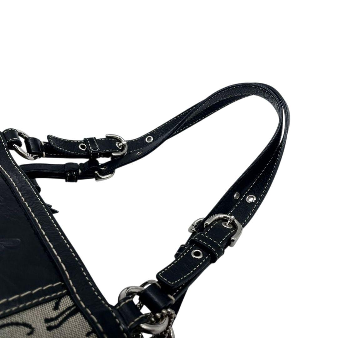 美品　コーチ　トートバッグ　グレー　馬車柄　総柄　ワンショル　キャンバス　T2　ハンドバッグ　COACH　レザー　本革　肩掛け可　肩かけ可　シルバー金具　チャーム付き　F14443