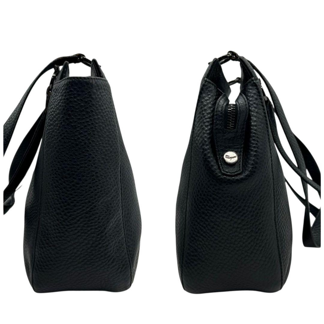 フェラガモ トートバッグ 黒 ガンチーニ ワンショルダー A4収納 レザー T 自立可 肩掛け可 ハンドバッグ ブラック シルバー金具 本革 Ferragamo BA-21/7522