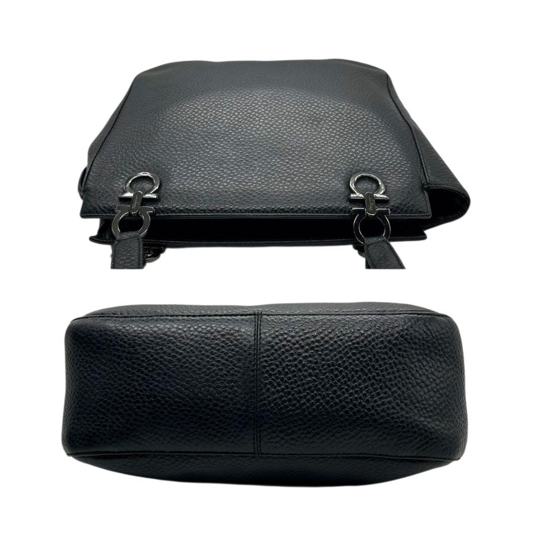 フェラガモ トートバッグ 黒 ガンチーニ ワンショルダー A4収納 レザー T 自立可 肩掛け可 ハンドバッグ ブラック シルバー金具 本革 Ferragamo BA-21/7522