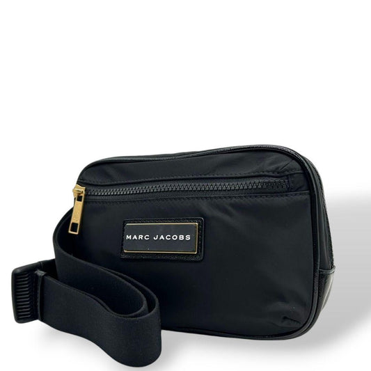 マークジェイコブス　ショルダーバッグ　黒　ナイロン　ロゴプレート　金　s40　ザ　バイカー　ベルトバッグ　ブラック　斜め掛け可　ゴールド金具　MARC JACOBS　オシャレ　本物保証　鑑定済　スピード発送