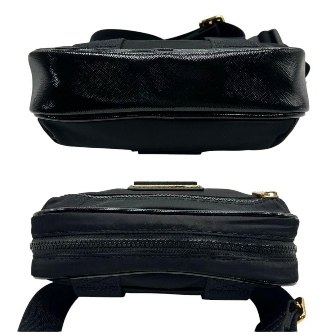 マークジェイコブス　ショルダーバッグ　黒　ナイロン　ロゴプレート　金　s40　ザ　バイカー　ベルトバッグ　ブラック　斜め掛け可　ゴールド金具　MARC JACOBS　オシャレ　本物保証　鑑定済　スピード発送